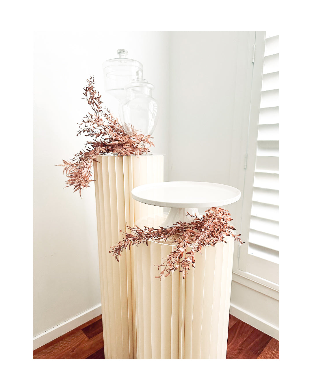 WHITE CAKE STAND. Start from