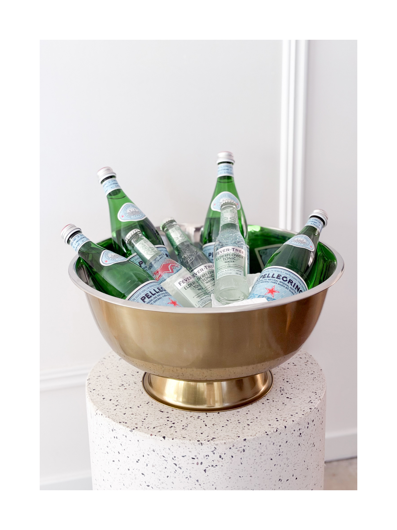 GOLD CHAMPAGNE / DRINKS TUB. Start from