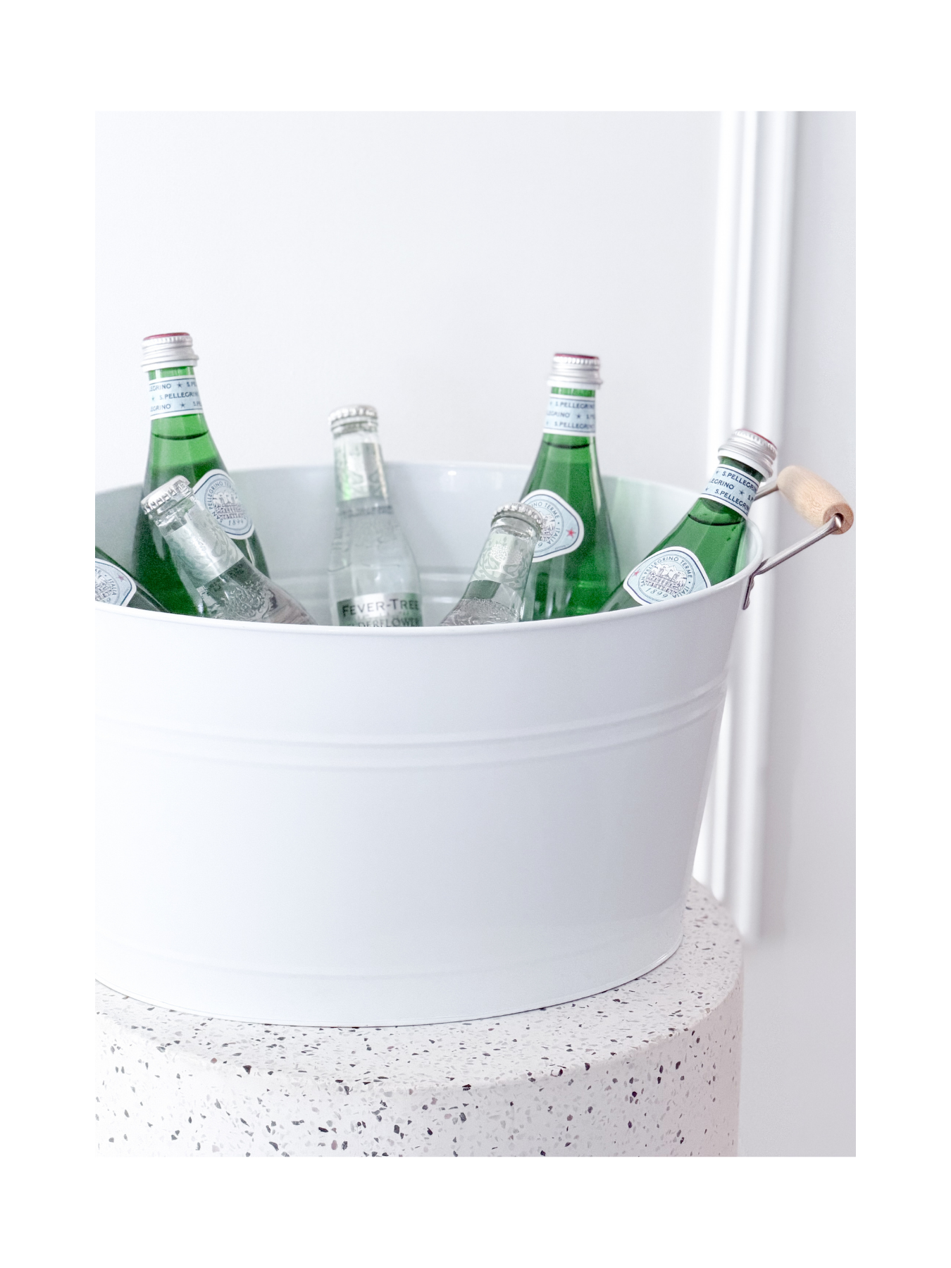WHITE DRINKS TUB. Start from