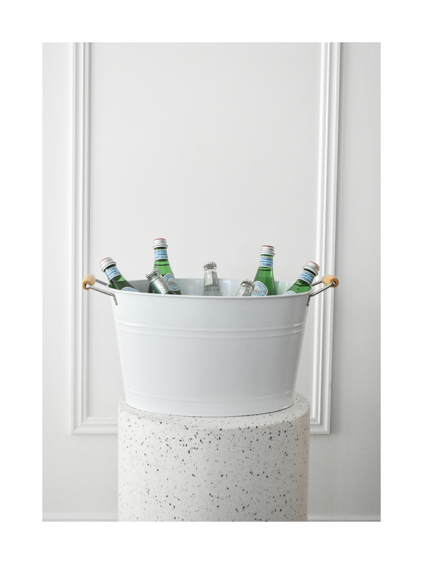 WHITE DRINKS TUB. Start from