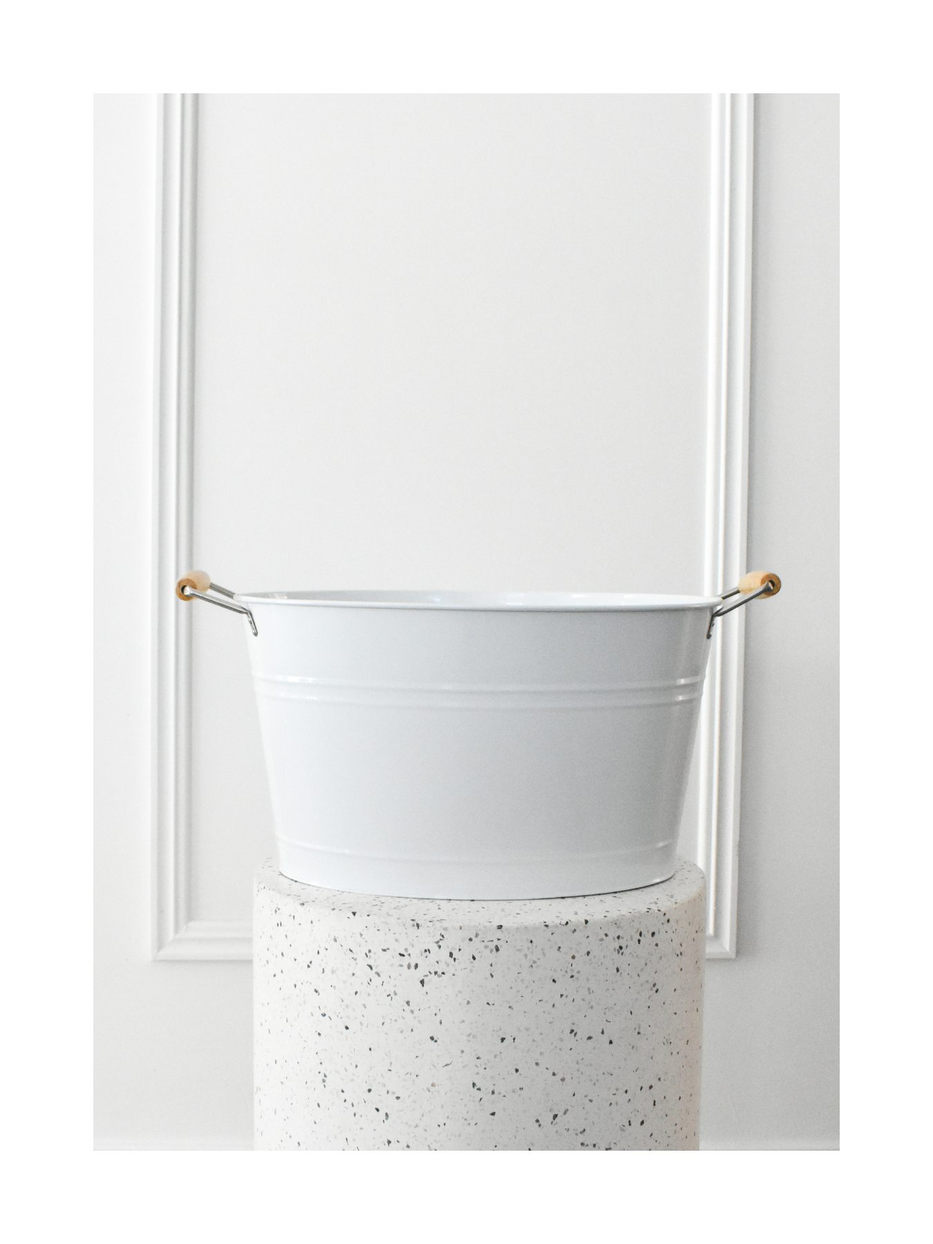 WHITE DRINKS TUB. Start from